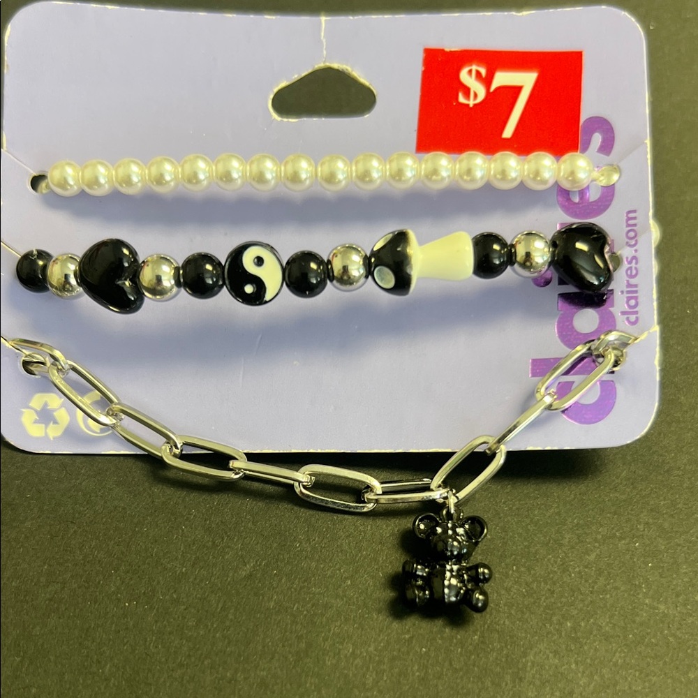 Black and White Beaded Bracelet Set